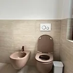 Elegance מנאג'יו